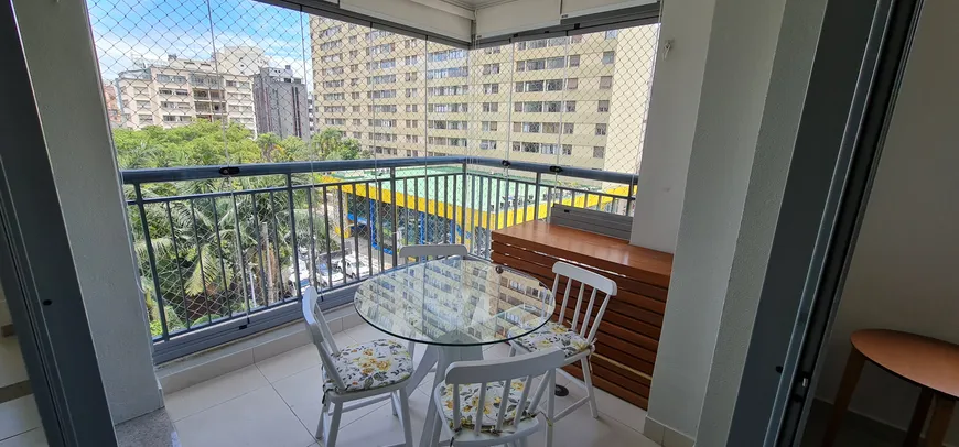 Foto 1 de Apartamento com 2 Quartos à venda, 72m² em Consolação, São Paulo