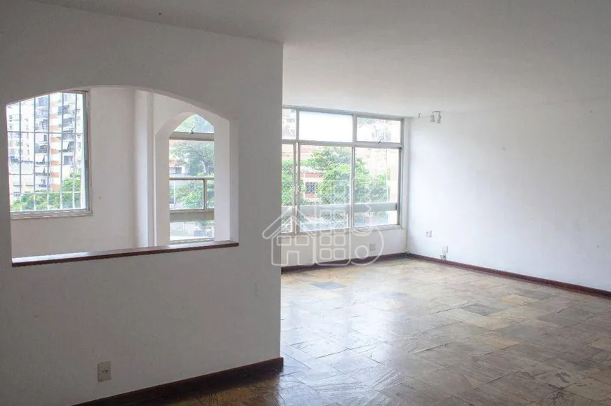 Foto 1 de Apartamento com 3 Quartos à venda, 172m² em Ingá, Niterói