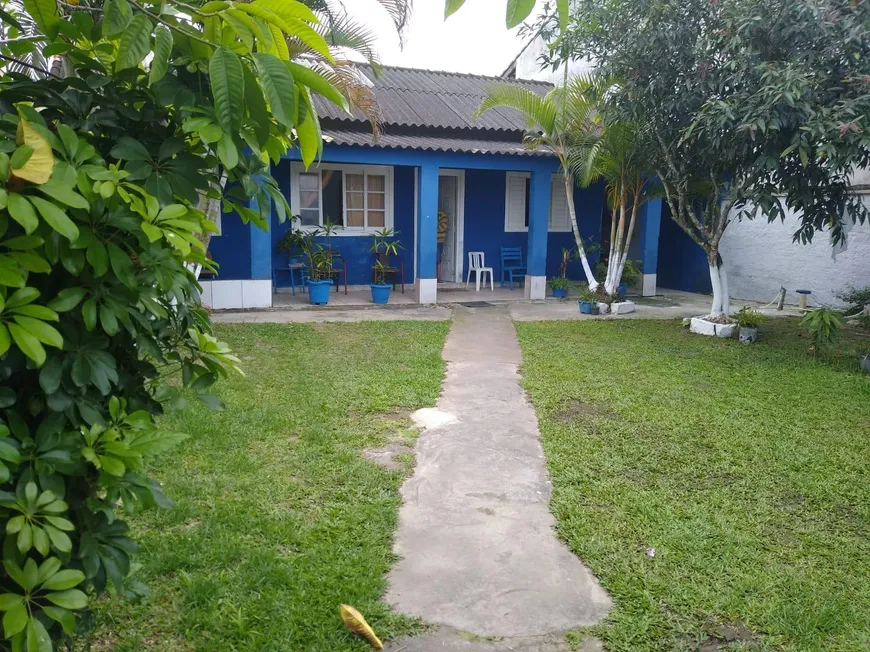 Foto 1 de Casa com 2 Quartos à venda, 60m² em Jardim América, Itanhaém