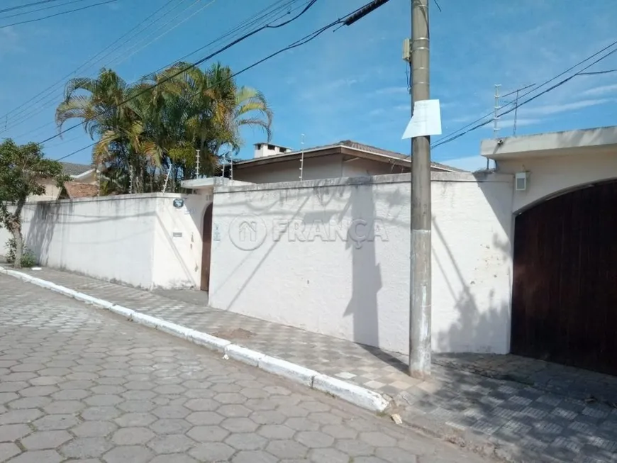 Foto 1 de Casa com 5 Quartos à venda, 451m² em Jardim Siesta, Jacareí