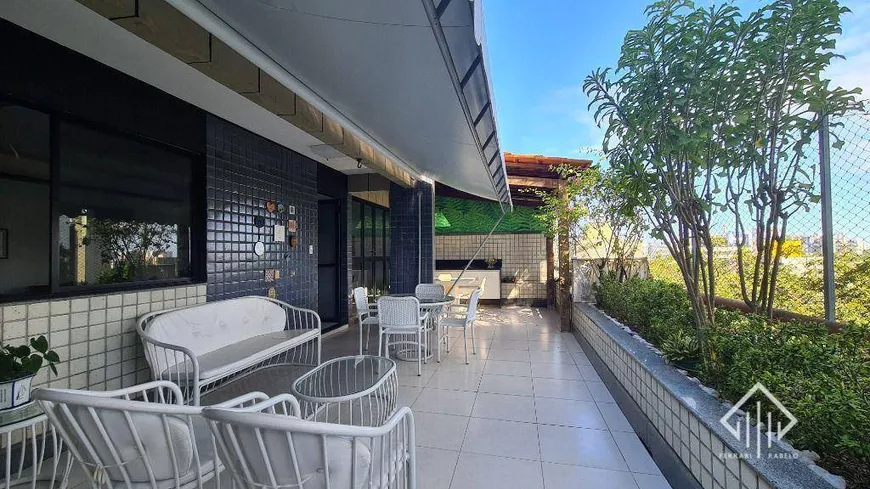 Foto 1 de Apartamento com 4 Quartos à venda, 218m² em Brotas, Salvador