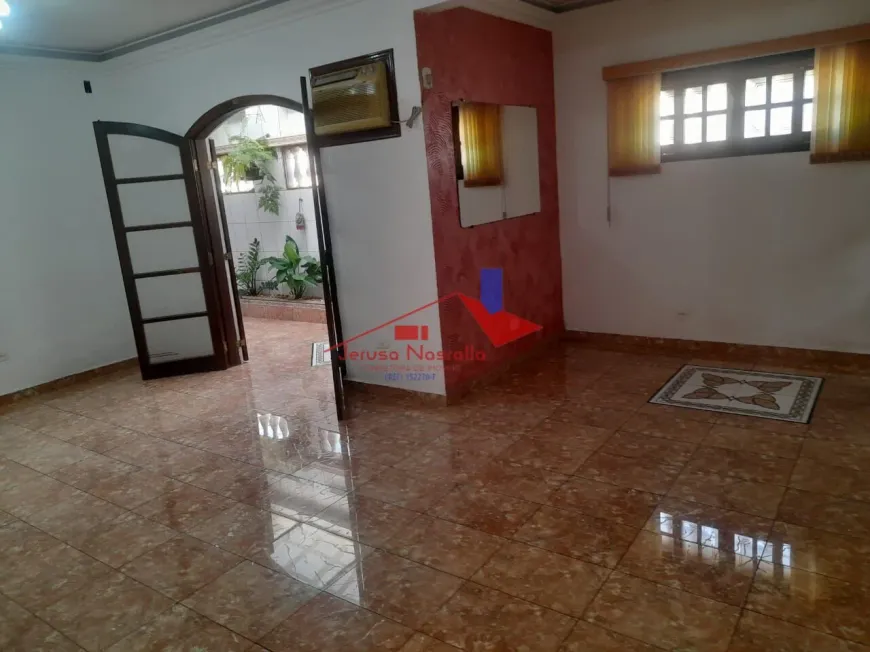 Foto 1 de Casa com 3 Quartos à venda, 140m² em Vila Cascatinha, São Vicente