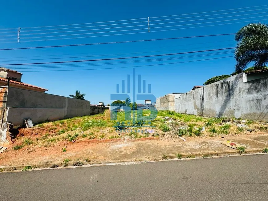 Foto 1 de Lote/Terreno à venda, 739m² em Jardim Antuerpia, Presidente Prudente