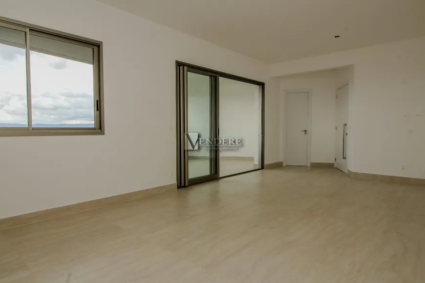 Foto 1 de Apartamento com 3 Quartos à venda, 131m² em Vale do Sereno, Nova Lima