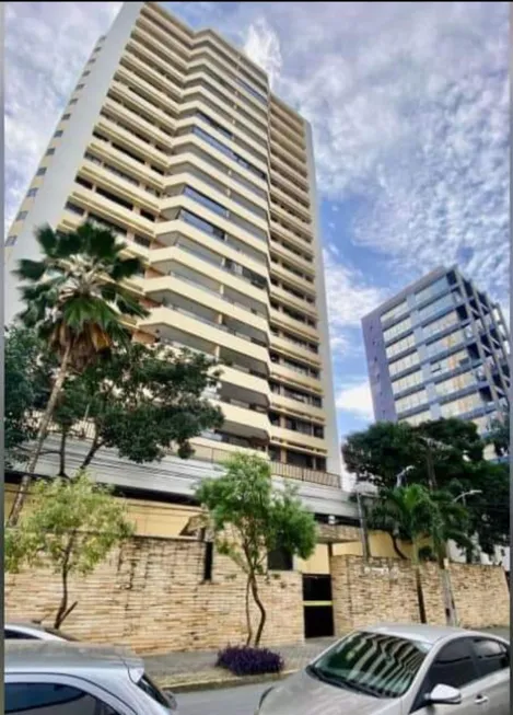 Foto 1 de Apartamento com 4 Quartos à venda, 140m² em Boa Viagem, Recife