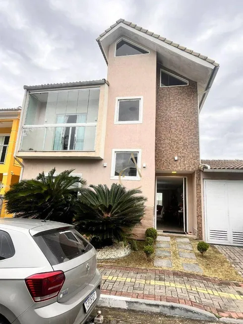 Foto 1 de Casa de Condomínio com 4 Quartos à venda, 200m² em Conjunto Residencial Redencao, Nova Iguaçu