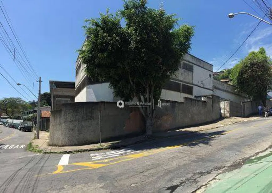 Foto 1 de Galpão/Depósito/Armazém à venda, 1330m² em Vila Ideal, Juiz de Fora