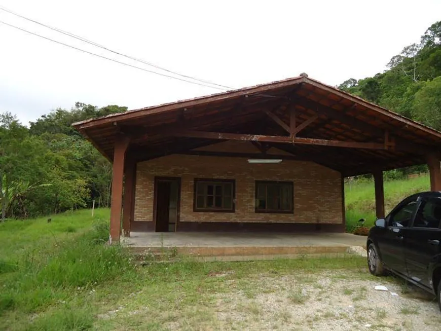 Foto 1 de Fazenda/Sítio com 2 Quartos à venda, 31000m² em , Paraibuna