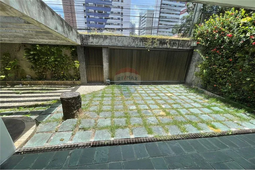 Foto 1 de Casa com 5 Quartos à venda, 319m² em Espinheiro, Recife