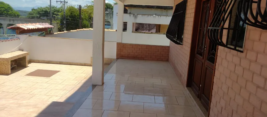 Foto 1 de Casa com 2 Quartos à venda, 113m² em Boa Vista, São Gonçalo