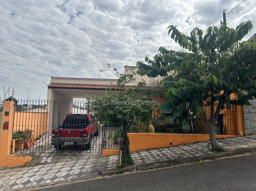 Foto 1 de Casa com 2 Quartos à venda, 201m² em Vila Trujillo, Sorocaba