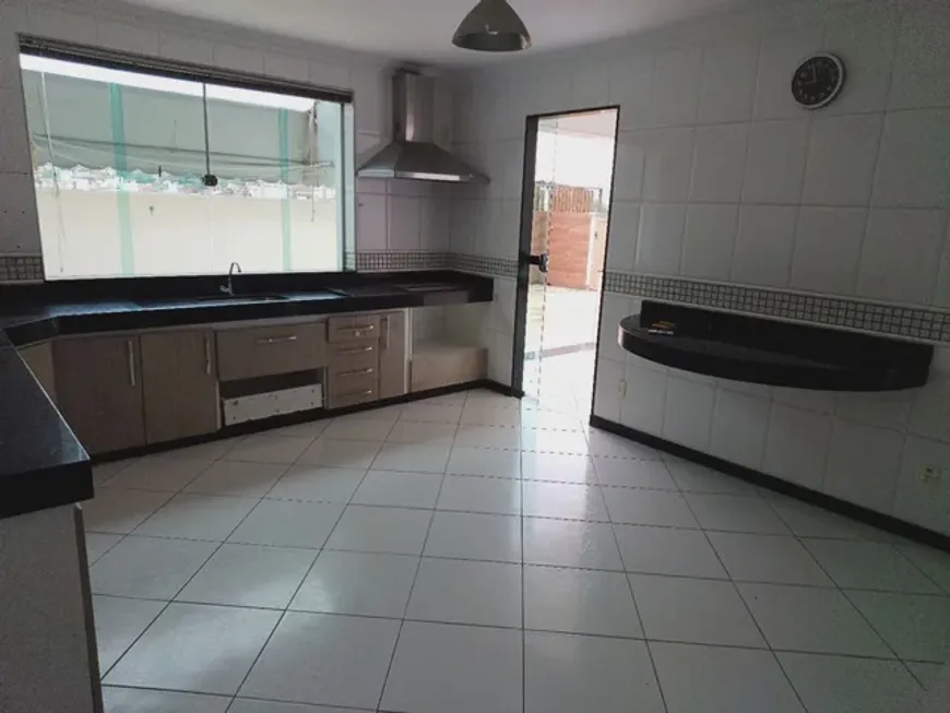 Foto 1 de Casa com 2 Quartos à venda, 50m² em Candeal, Salvador