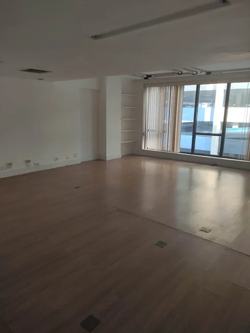 Foto 1 de Sala Comercial para alugar, 106m² em Centro, Rio de Janeiro