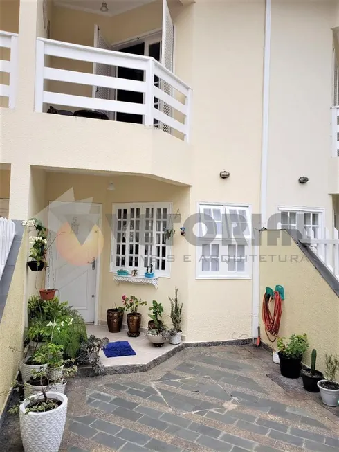 Foto 1 de Casa de Condomínio com 2 Quartos à venda, 86m² em Martim de Sa, Caraguatatuba