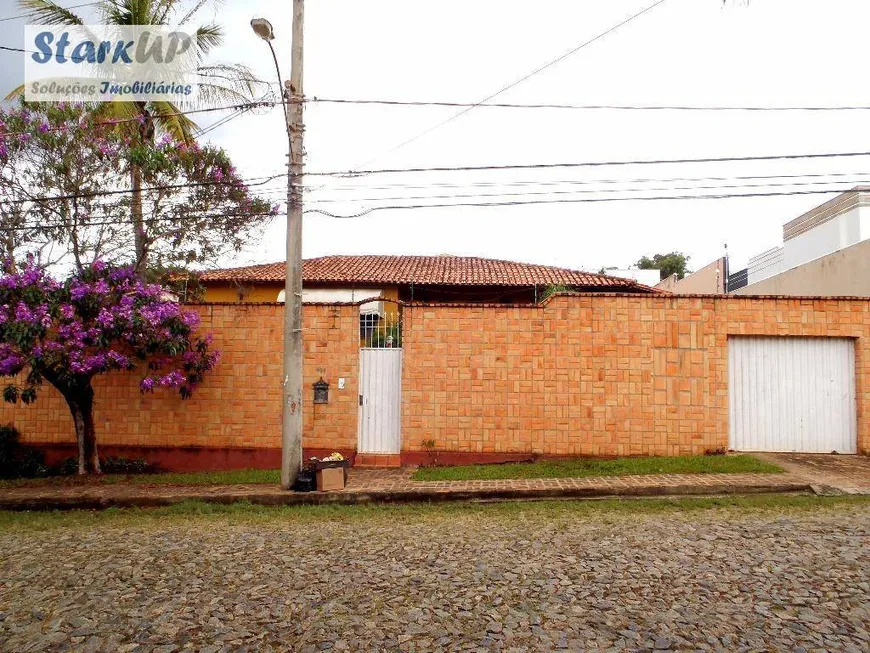 Foto 1 de Casa com 6 Quartos à venda, 290m² em São Luíz, Belo Horizonte