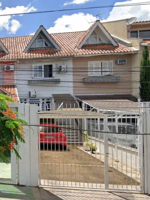 Foto 1 de Casa com 2 Quartos à venda, 105m² em Jardim Itú Sabará, Porto Alegre