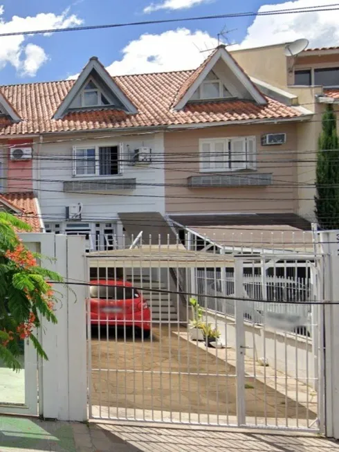 Foto 1 de Casa com 2 Quartos à venda, 107m² em Jardim Itú Sabará, Porto Alegre