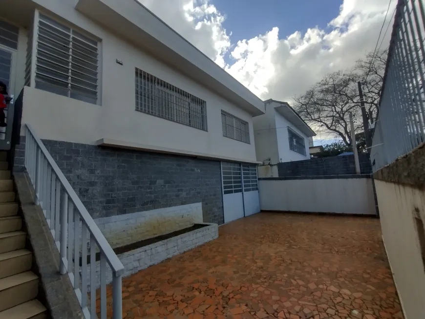 Foto 1 de Casa com 2 Quartos à venda, 180m² em Jardim São Dimas, São José dos Campos