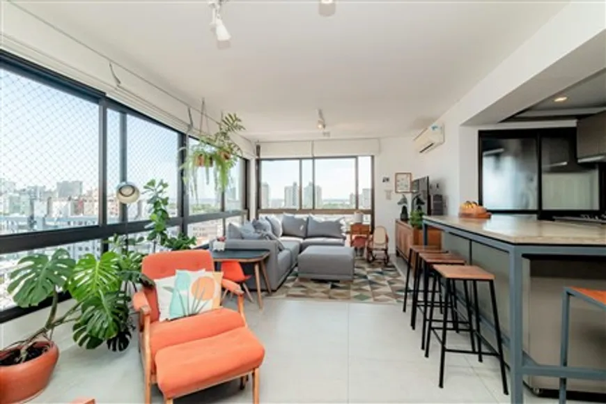 Foto 1 de Apartamento com 2 Quartos à venda, 90m² em Cidade Baixa, Porto Alegre
