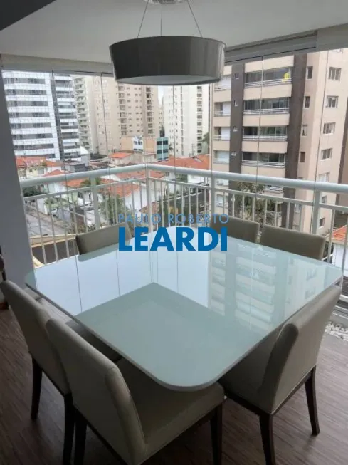 Foto 1 de Apartamento com 3 Quartos à venda, 105m² em Vila Olímpia, São Paulo