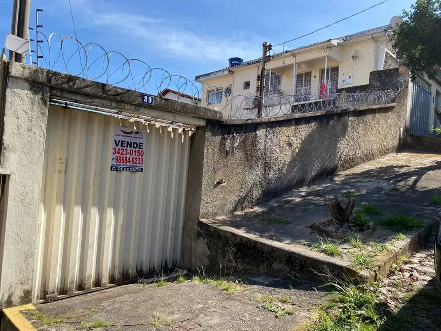 Foto 1 de Casa com 2 Quartos à venda, 300m² em Colégio Batista, Belo Horizonte