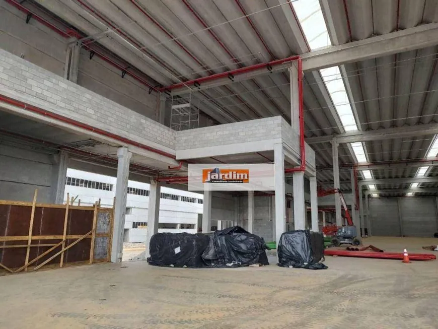 Foto 1 de Galpão/Depósito/Armazém para alugar, 2795m² em Parque Central, Santo André