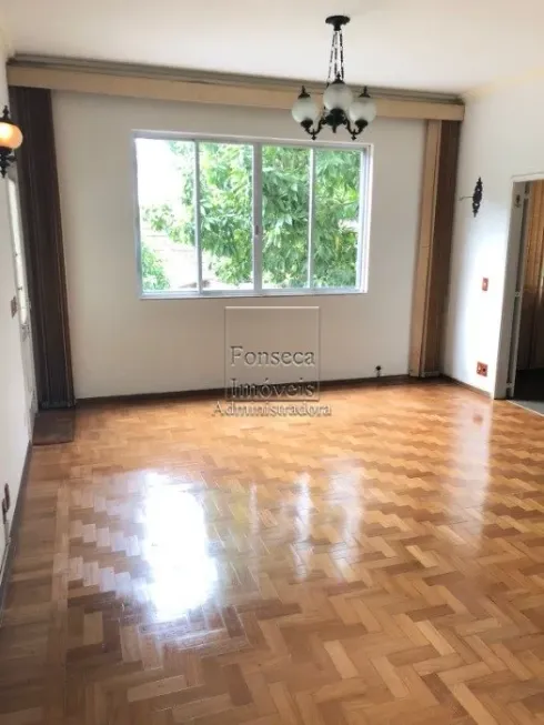 Foto 1 de Casa com 3 Quartos para alugar, 115m² em Valparaiso, Petrópolis