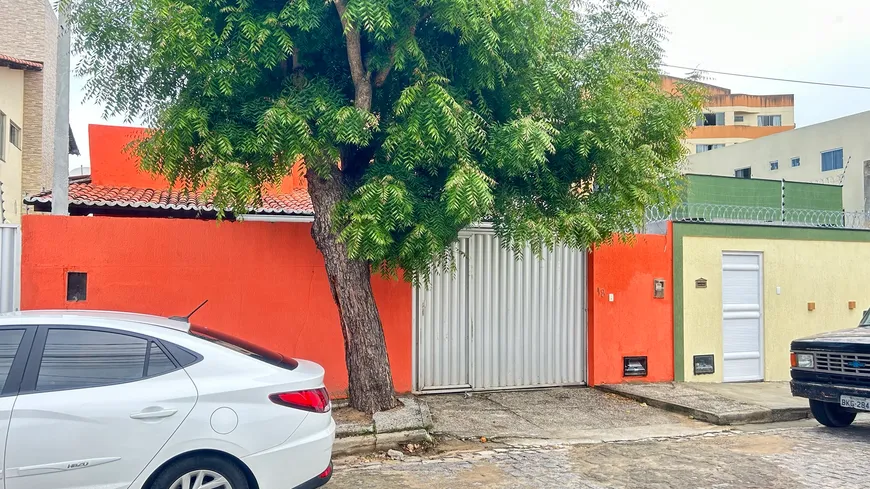 Foto 1 de Casa com 3 Quartos para alugar, 135m² em Nova Parnamirim, Parnamirim