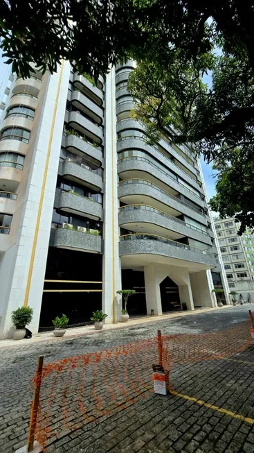 Foto 1 de Apartamento com 4 Quartos à venda, 340m² em Graça, Salvador