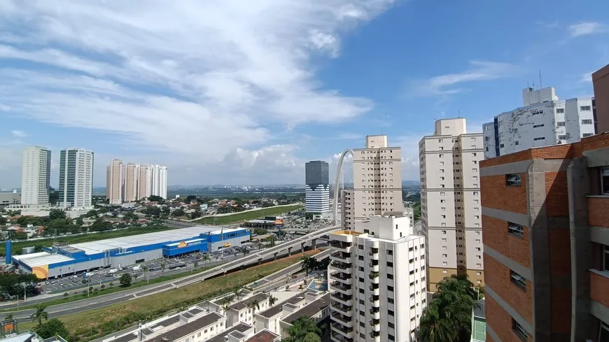 Foto 1 de Apartamento com 4 Quartos à venda, 220m² em Jardim Apolo, São José dos Campos