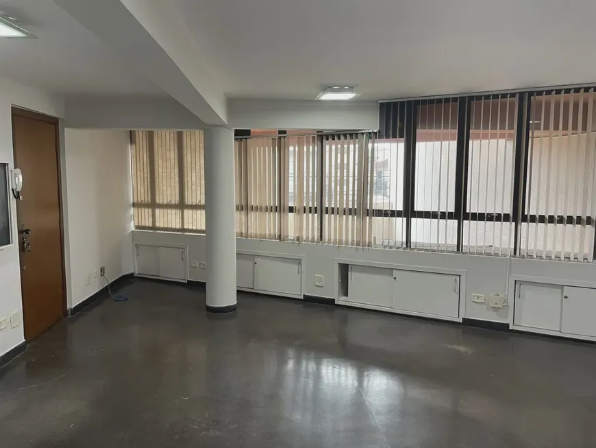 Foto 1 de Ponto Comercial para alugar, 35m² em Zona 03, Maringá