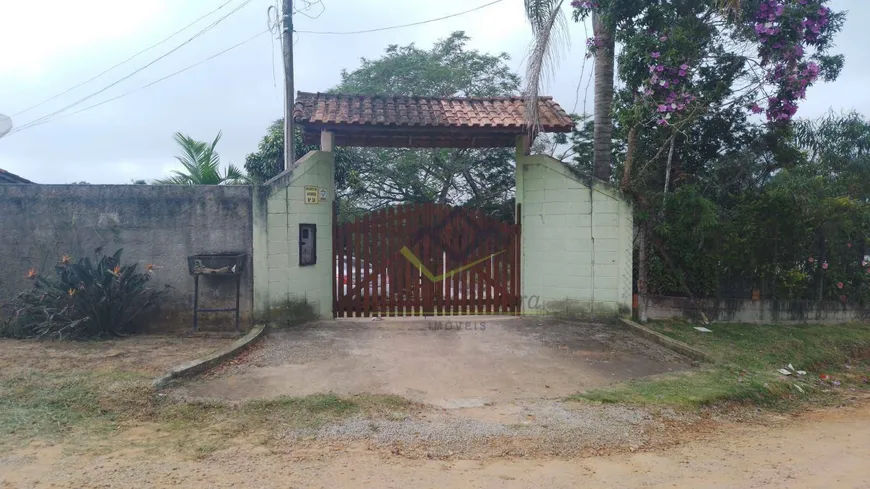 Foto 1 de Fazenda/Sítio com 3 Quartos à venda, 96m² em Pomar Do Carmo, Biritiba Mirim