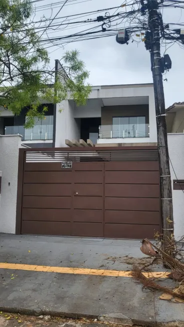 Foto 1 de Sobrado com 3 Quartos à venda, 169m² em Jardim América, Goiânia