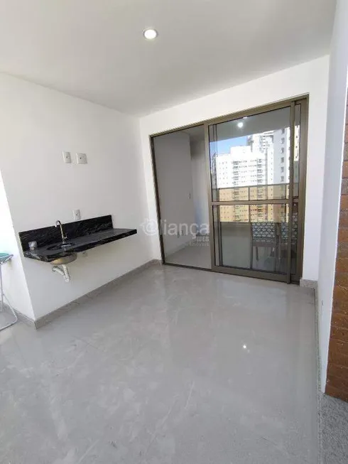 Foto 1 de Apartamento com 2 Quartos para alugar, 65m² em Itapuã, Vila Velha