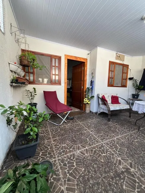 Foto 1 de Casa com 2 Quartos para alugar, 60m² em Cabucu, Nova Iguaçu