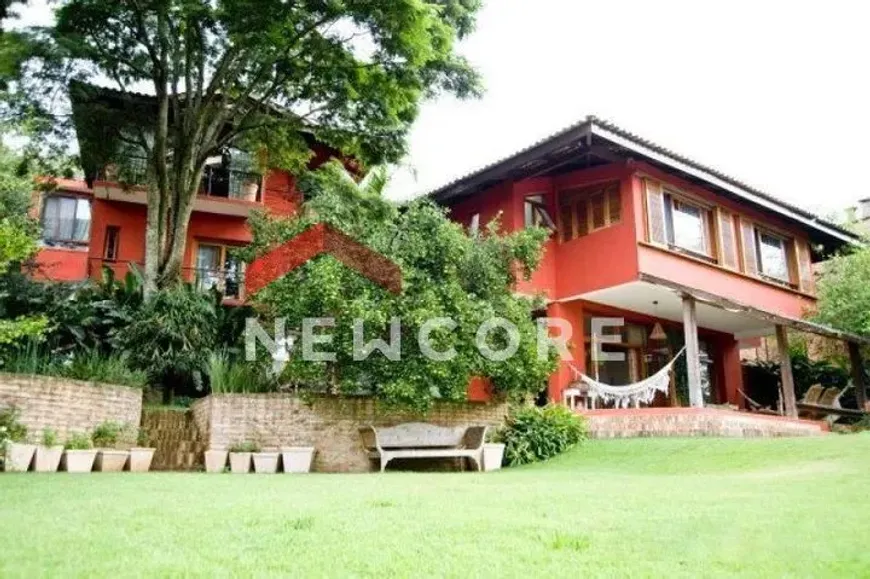 Foto 1 de Casa de Condomínio com 3 Quartos à venda, 840m² em Granja Viana, Cotia