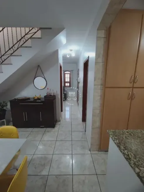 Foto 1 de Sobrado com 3 Quartos à venda, 110m² em Vila M Genoveva, Jundiaí