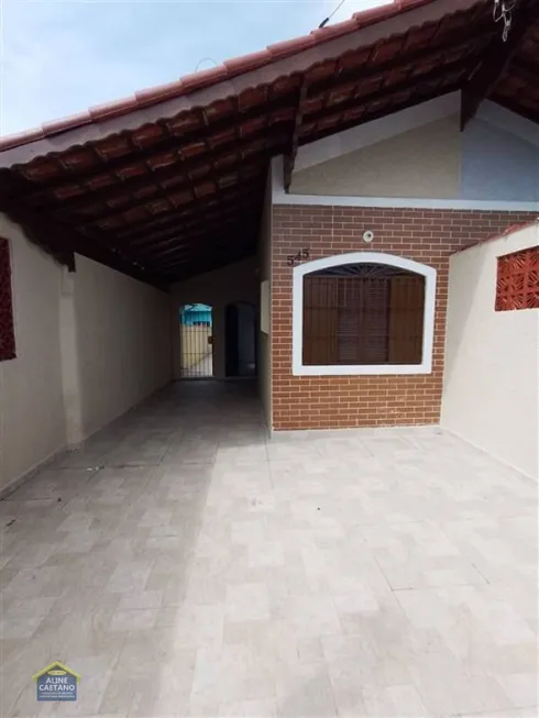 Foto 1 de Casa com 2 Quartos à venda, 62m² em Balneário Maracanã, Praia Grande