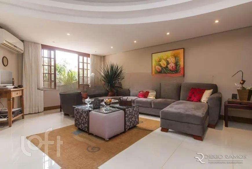 Foto 1 de Casa de Condomínio com 4 Quartos à venda, 174m² em Tristeza, Porto Alegre