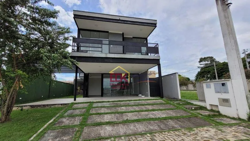 Foto 1 de Casa de Condomínio com 3 Quartos para venda ou aluguel, 310m² em Piracangagua, Taubaté