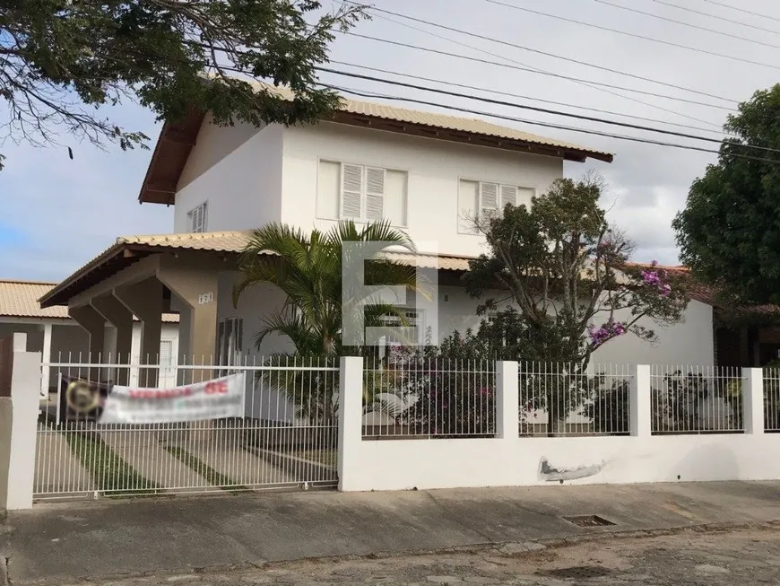Foto 1 de Casa com 3 Quartos à venda, 400m² em Ingleses do Rio Vermelho, Florianópolis