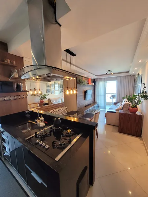 Foto 1 de Apartamento com 3 Quartos para alugar, 70m² em Cambuci, São Paulo