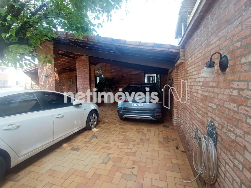 Foto 1 de Casa com 4 Quartos à venda, 250m² em Jardim América, Belo Horizonte