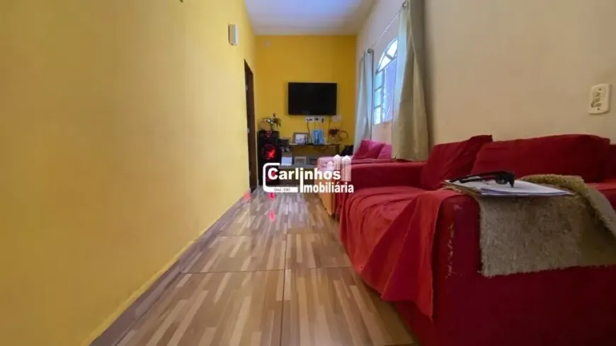 Foto 1 de Casa com 3 Quartos à venda, 90m² em Centro, São Joaquim de Bicas