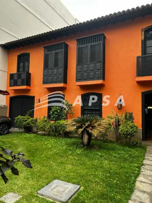 Foto 1 de Casa com 4 Quartos à venda, 290m² em Barra da Tijuca, Rio de Janeiro