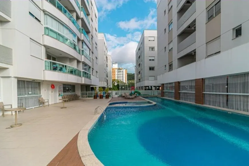 Foto 1 de Apartamento com 3 Quartos à venda, 96m² em Córrego Grande, Florianópolis