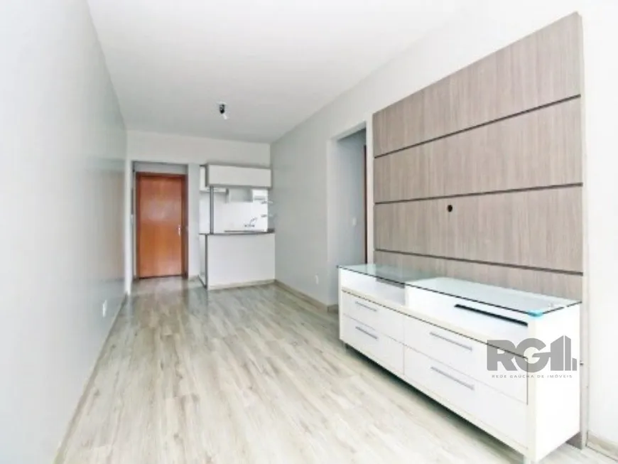 Foto 1 de Apartamento com 2 Quartos à venda, 58m² em Cavalhada, Porto Alegre