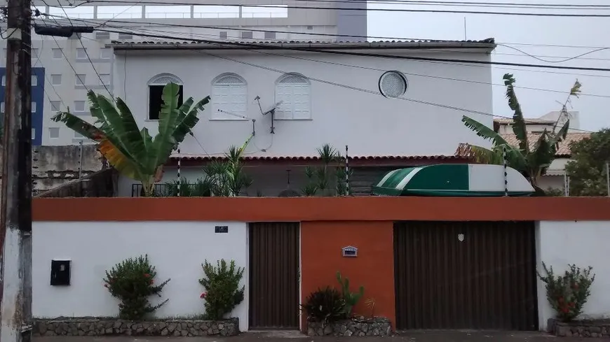 Foto 1 de Casa com 7 Quartos à venda, 804m² em Atalaia, Aracaju