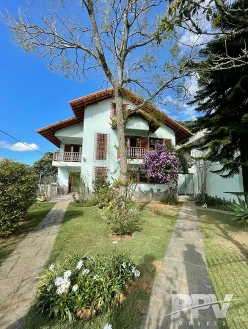 Foto 1 de Casa de Condomínio com 3 Quartos à venda, 663m² em Golfe, Teresópolis