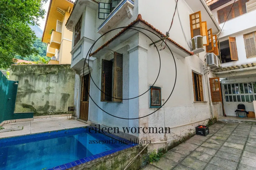 Foto 1 de Casa com 6 Quartos à venda, 204m² em Humaitá, Rio de Janeiro